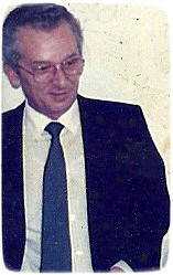 אלכס פלד בתקופת כהונתו כמנכ"ל חברת הביטוח רותם מקבוצת הסנה